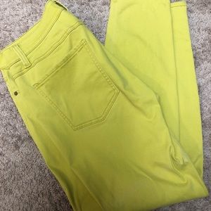 Yellow skinny jeans